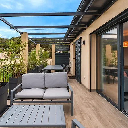 Padolo - 5min Du Port De *